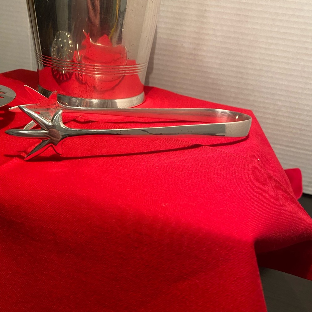 Vintage MCM Silver Plated Ice Bucket, Drainer and Claw Style Ice Tongs - Picture 4 of 12